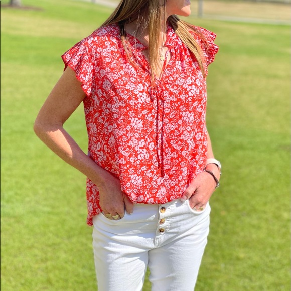 Tops Nwt Ruffle Neck Floral Pleated Sleeve Blouse Poshmark